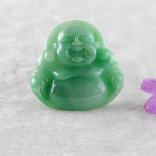 满绿色小玉佛