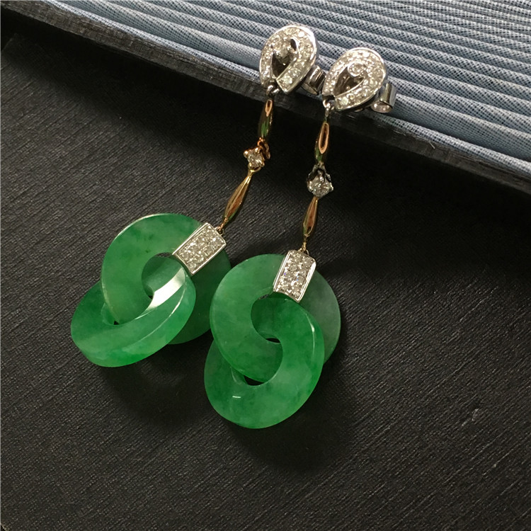 翠绿圆环耳环