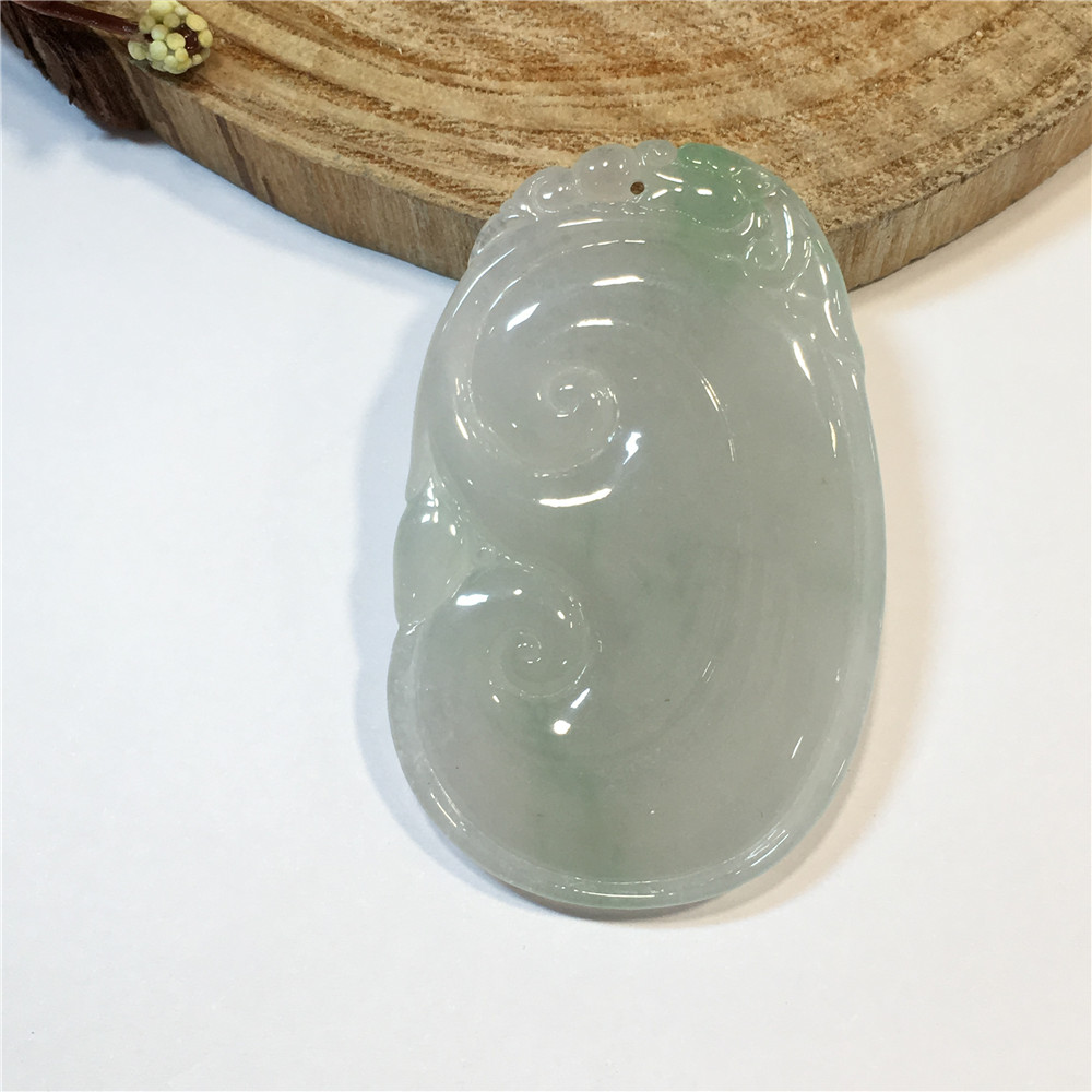 翡翠如意挂件