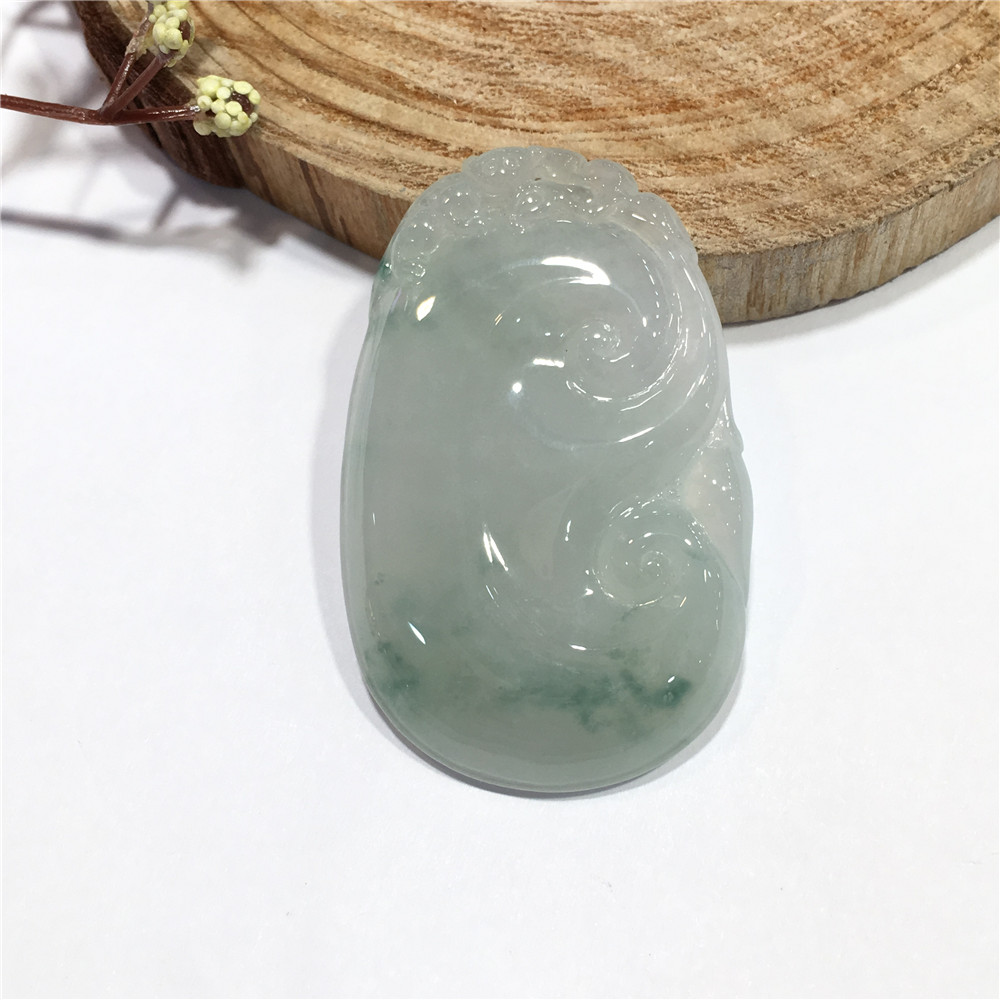 翡翠如意挂件