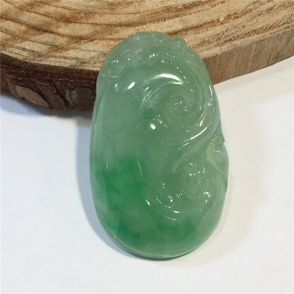 翡翠如意挂件